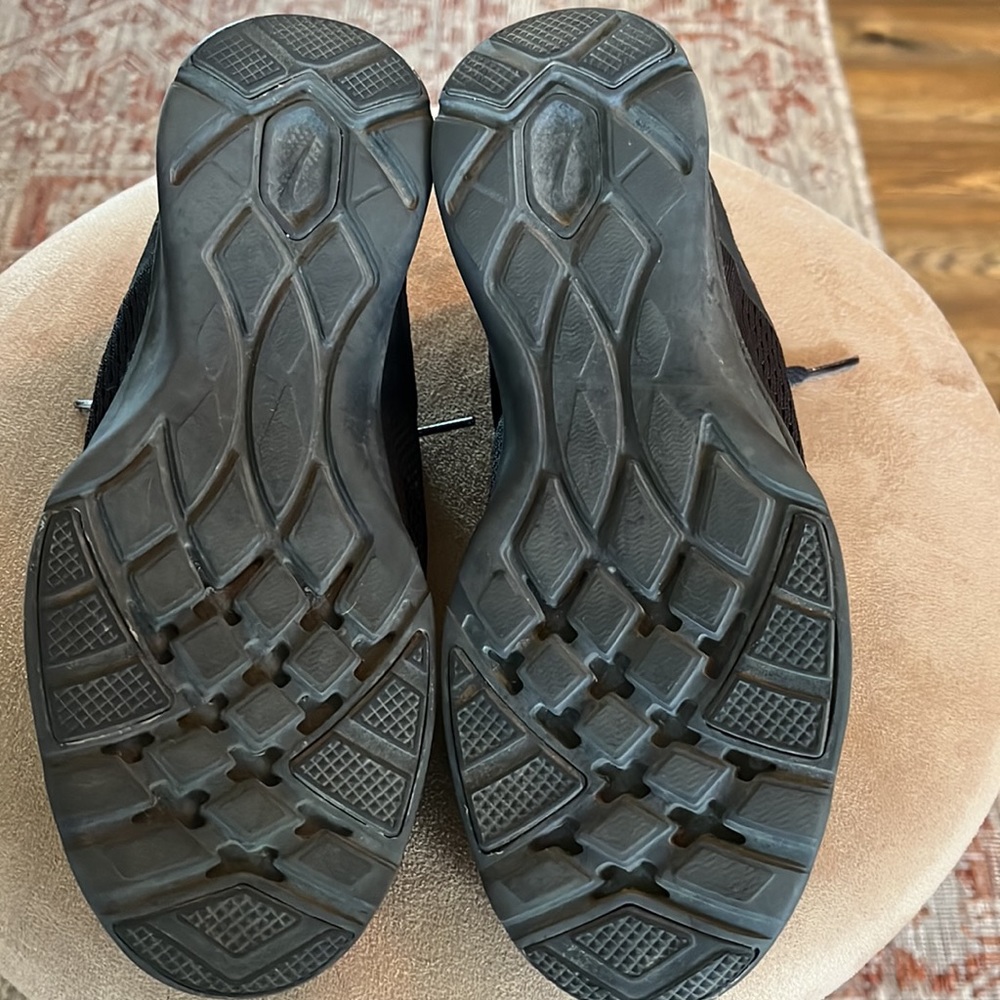 Women’s Nike Trainers - Picture 5 of 8